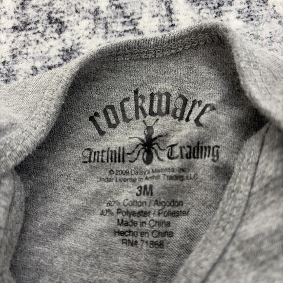 BLONDIE Debbie Harry Concert Baby One Piece Top 3 Months Gray Lipstick Lips - Picture 3 of 6